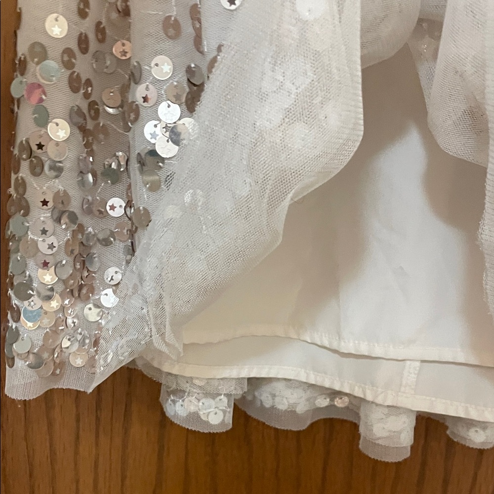 Cat & Jack UEC Girls Sz Large (10/12)  Cream Silver Lined Sequin Skirt - Picture 4 of 7